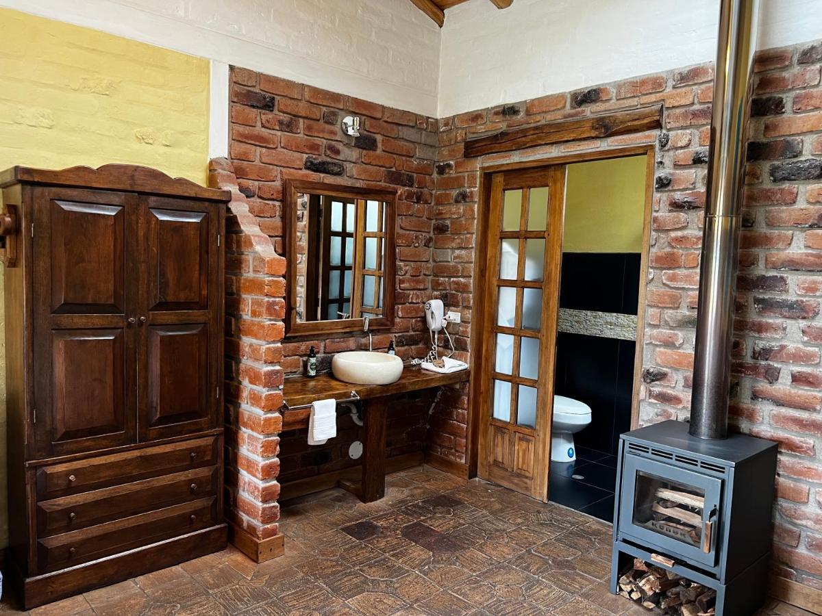 Hacienda Jimenita Wildlife Reserve Puembo Exterior foto